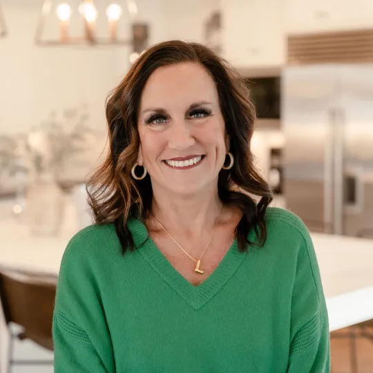 Laura Fuller, Agent in  - Compass