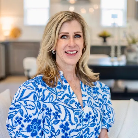 Susie Sheffield, Agent in  - Compass