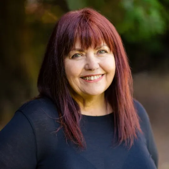 Jennifer Graham, Agent in  - Compass