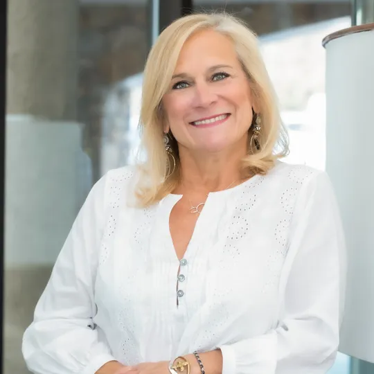 Floranne Burns, Agent in  - Compass