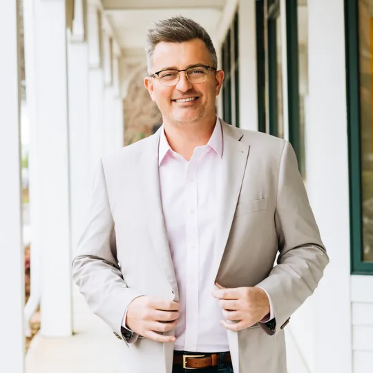 Jason Browne, Agent in  - Compass