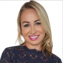 Sara Davis, Agent in  - Compass