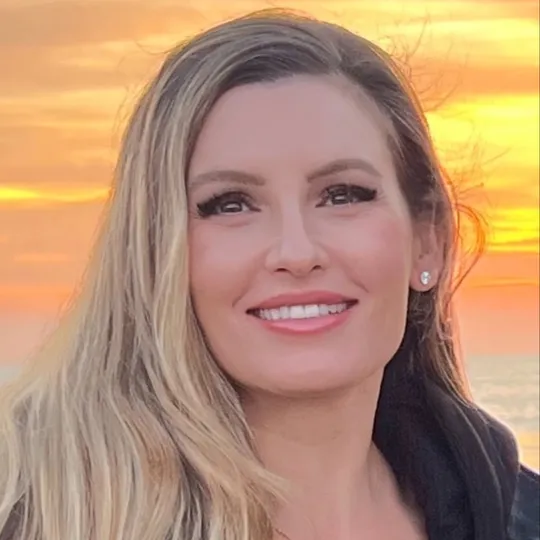 Jenny Schlick, Agent in  - Compass