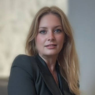 Headshot of Michele Marcombe