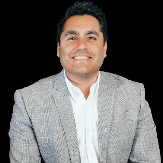 Angel Ureta Ramos, Agent in  - Compass