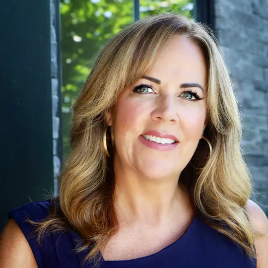 Leslie Stewart, Agent in  - Compass