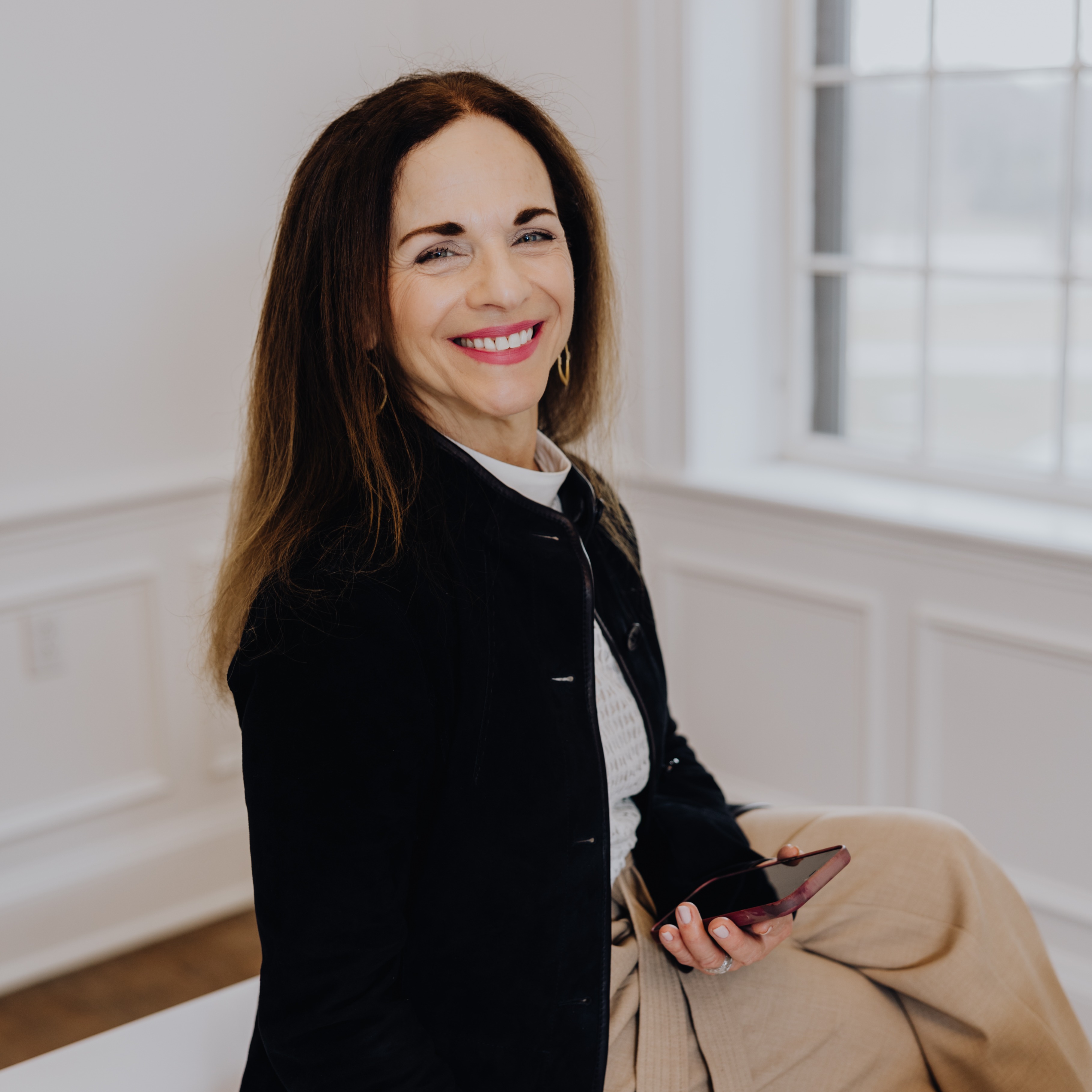 Headshot of Kathy Iannucci