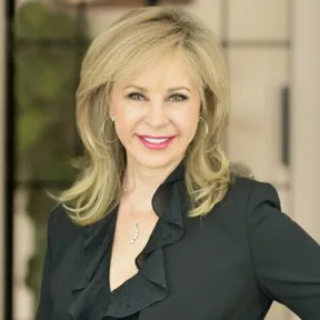 Bobbie Schmitt