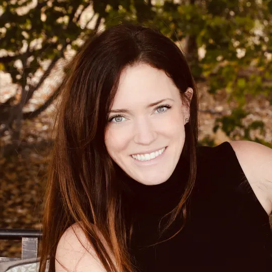 Dori Irwin, Agent in  - Compass