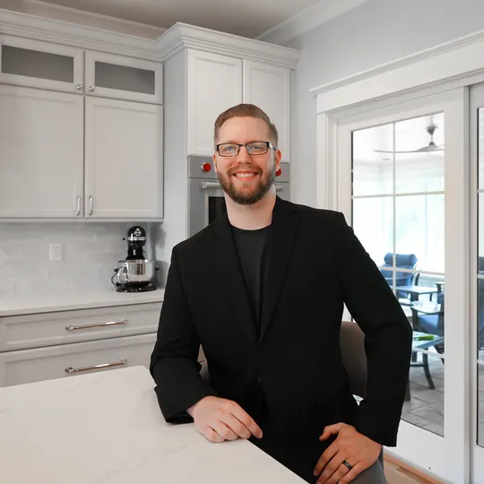 Jakob Cobian, Agent in  - Compass