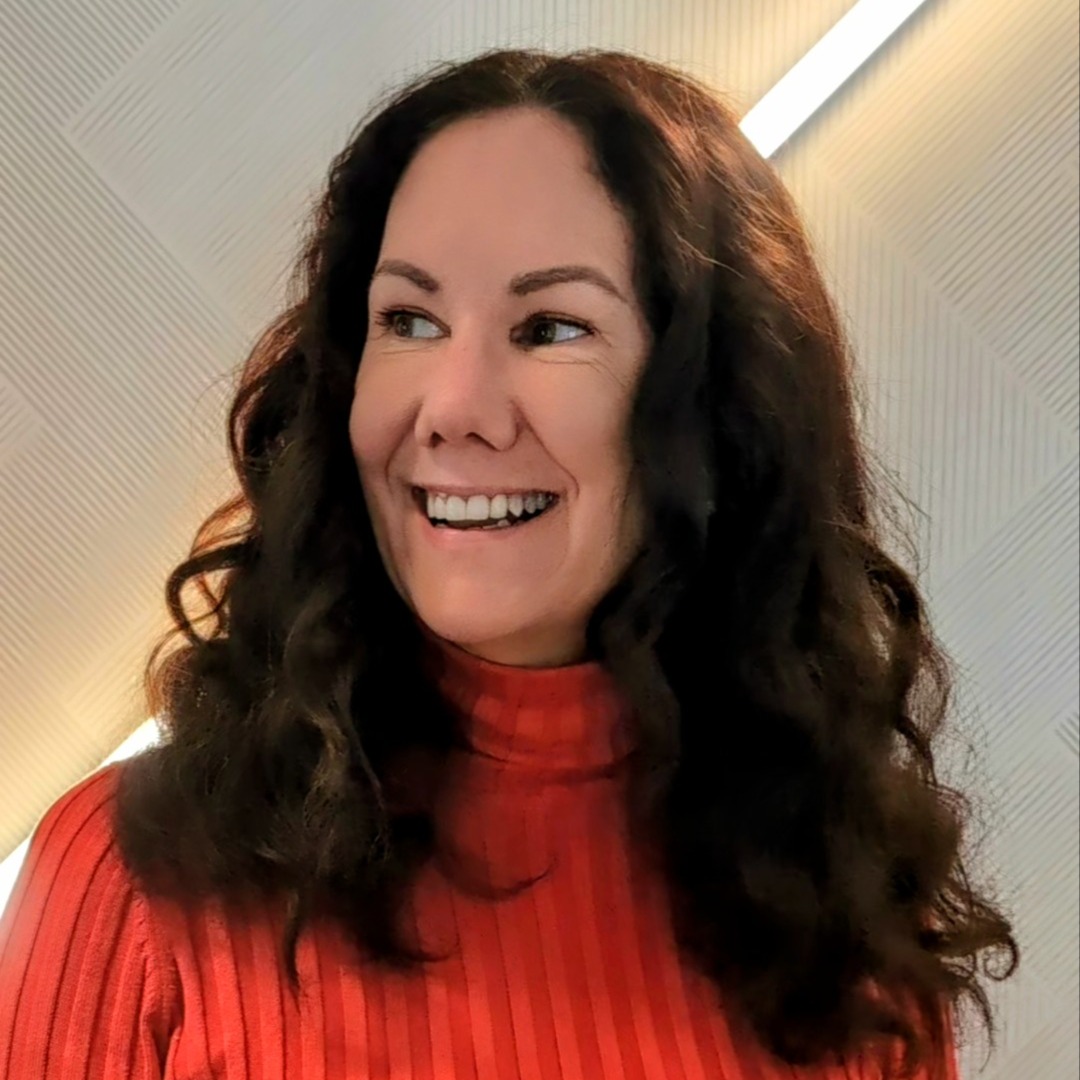 Headshot of Mariellen Weaver