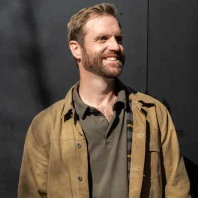 Tucker Volk, Agent in  - Compass