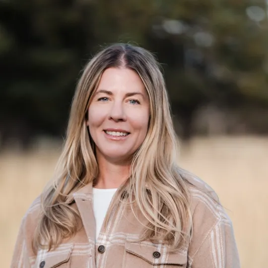 Karen Schaefer, Agent in  - Compass