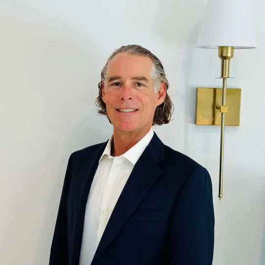 Casey Lagarde, Agent in  - Compass