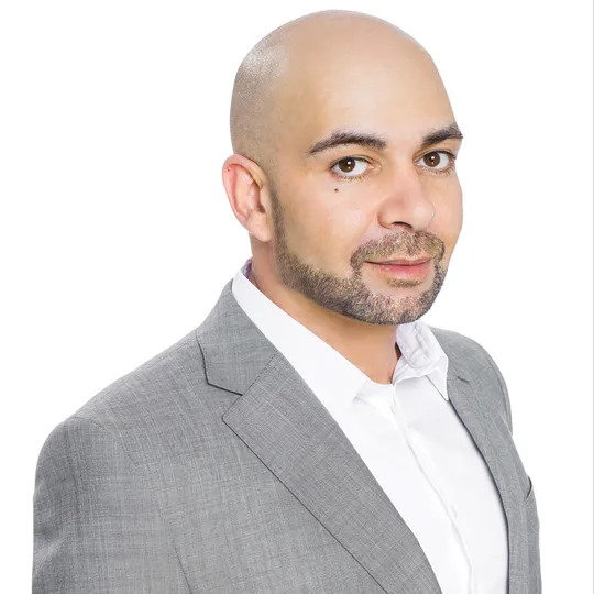 Moe Alsharif, Agent in  - Compass