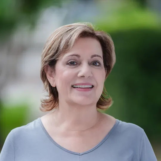 Rebecca Stahr, Agent in  - Compass