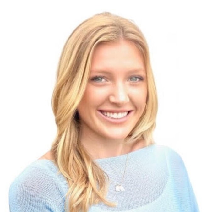 Headshot of Emma-Claire Furman