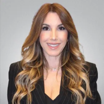 Faride Perez, Agent in  - Compass