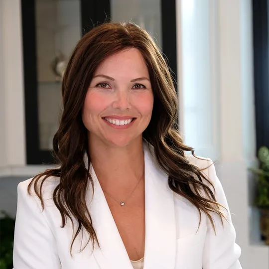 Ashley Renfree, Agent in  - Compass