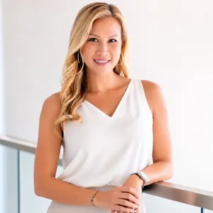 Hanh Dinh's Profile Photo