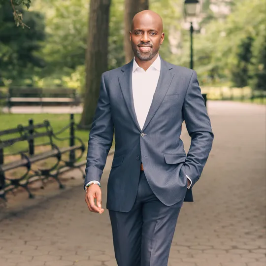 Yakub Laguda, Agent in  - Compass