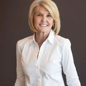 Laurie Hoots, Agent in  - Compass