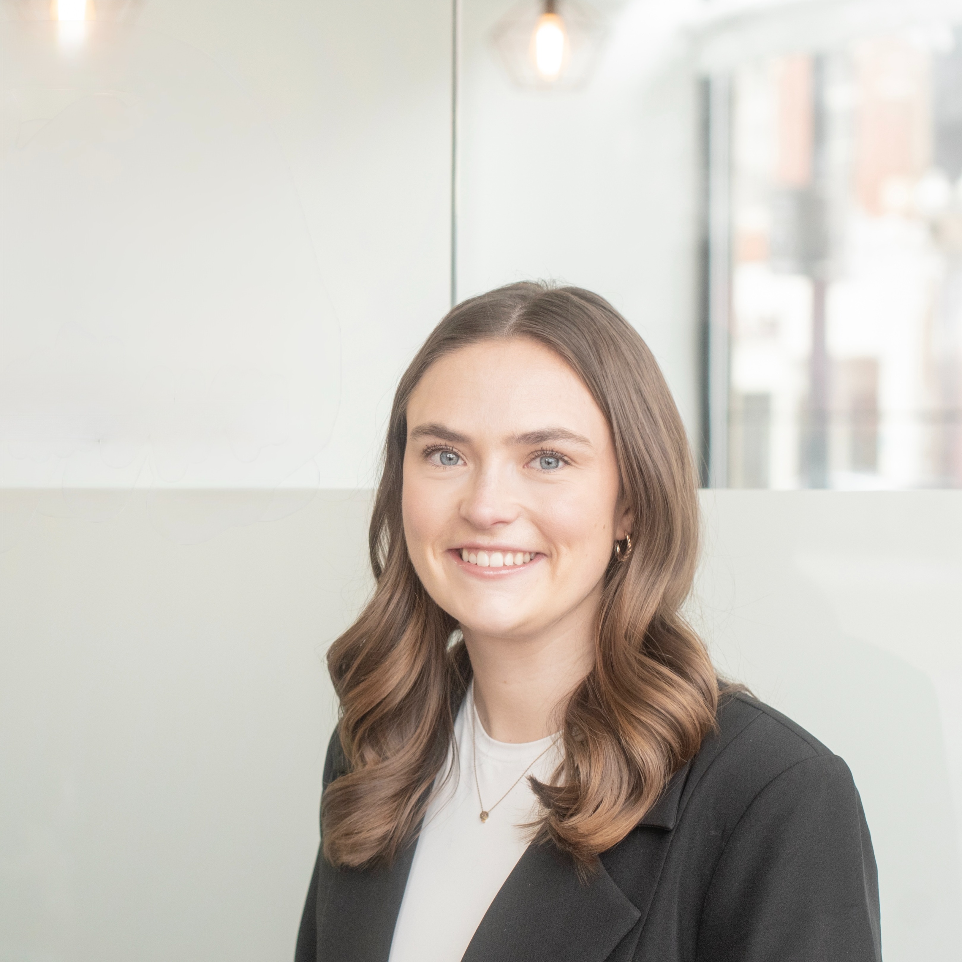 Headshot of Kira Bundy