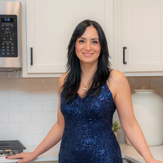 Angelica Escobar, Agent in  - Compass