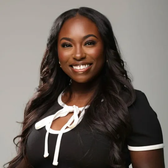 Gabrielle Thomas, Agent in  - Compass