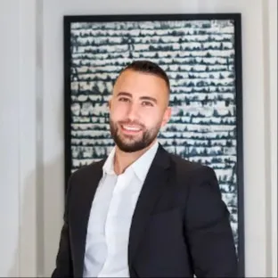 Bryan Brax, Agent in  - Compass
