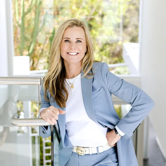 Gillian Gillies, Agent in  - Compass