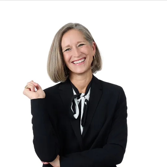 Aimee Glovsky, Agent in  - Compass