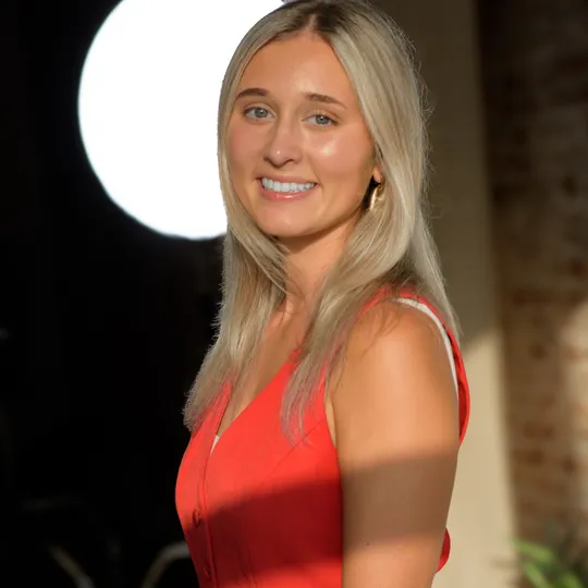 Alexis Stanton, Agent in  - Compass