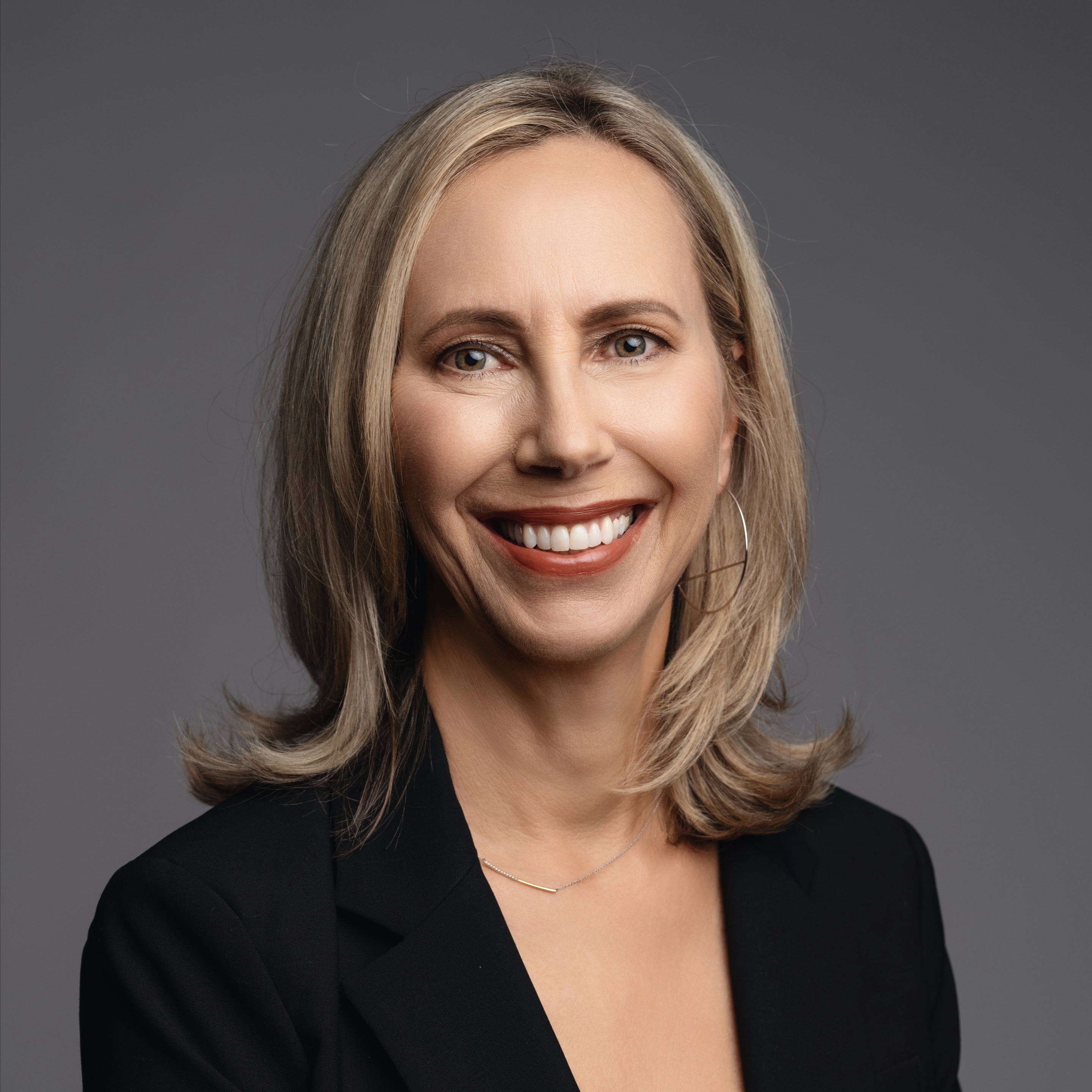 Headshot of Ruthann Royal