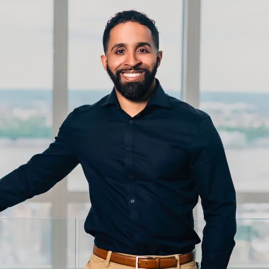 Nathan Bradshaw, Agent in  - Compass