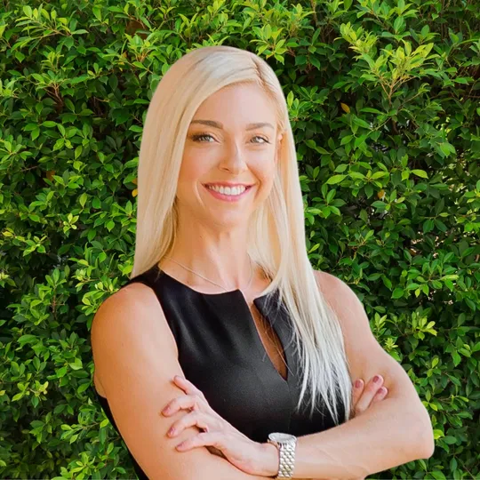 Natalie Brown, Agent in  - Compass