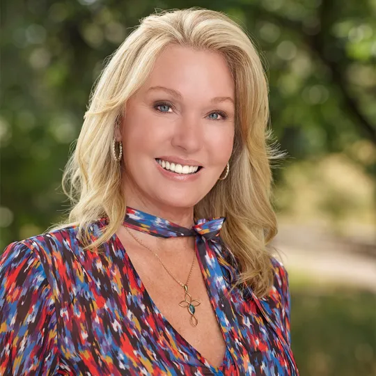 Carla Thomas, Agent in  - Compass