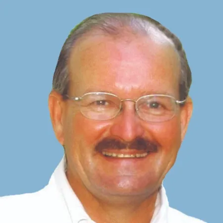 Jim (Walter) Lark, Agent in  - Compass