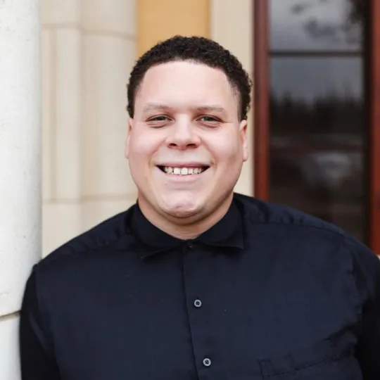 Malik Sims, Agent in  - Compass