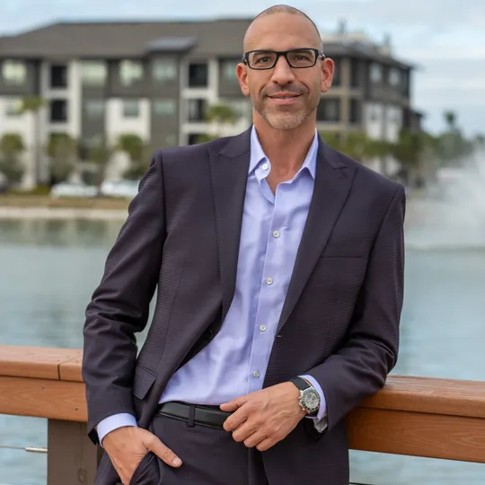 Sean Averso, PA, Agent in  - Compass