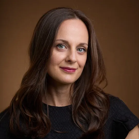 Christina Royce, Agent in  - Compass