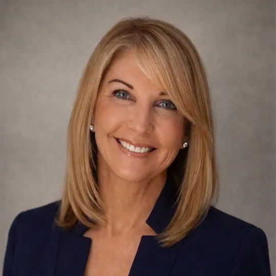 Jil Shapiro, Agent in  - Compass