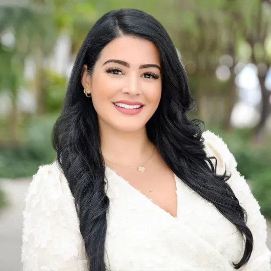 Valerie Santory, Agent in  - Compass