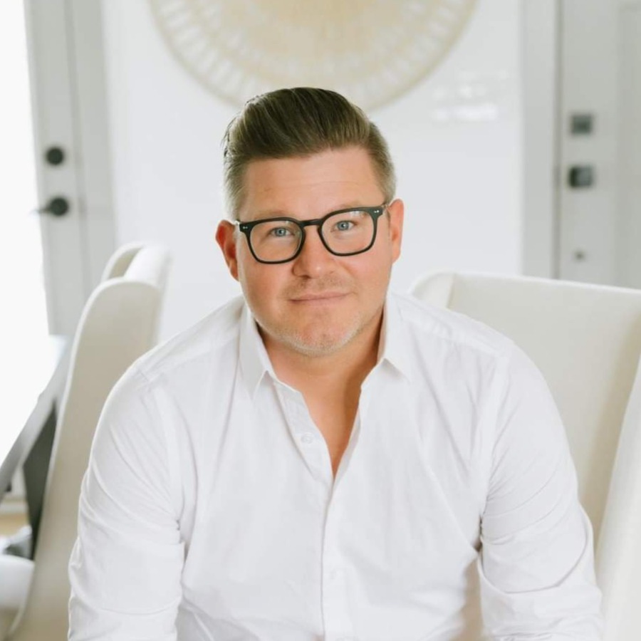 Headshot of Aaron Medenwald