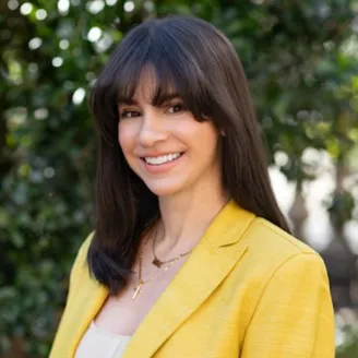 Catie Borneman, Agent in  - Compass