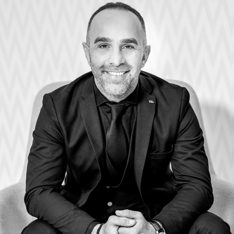 Headshot of Felix Luck