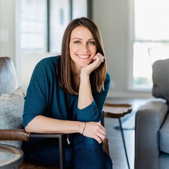 Karen Speyer, Agent in  - Compass