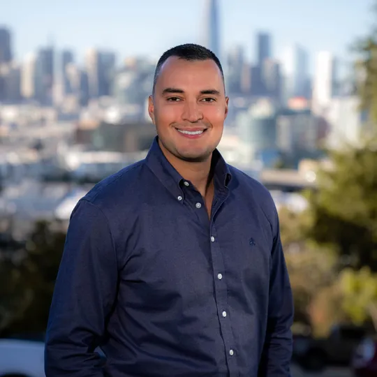 Andres Restrepo, Agent in  - Compass