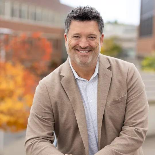 Jerome Slobojan, Agent in  - Compass