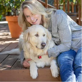 Dana Dean, Agent in  - Compass